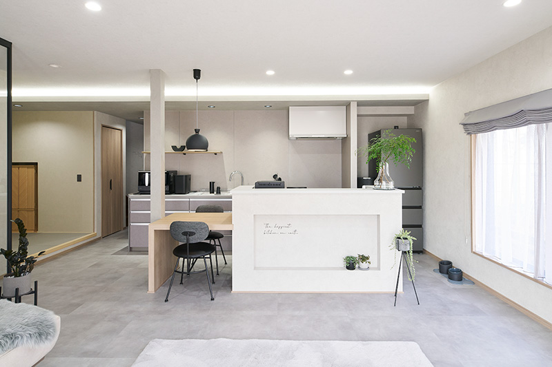 カウンター正面