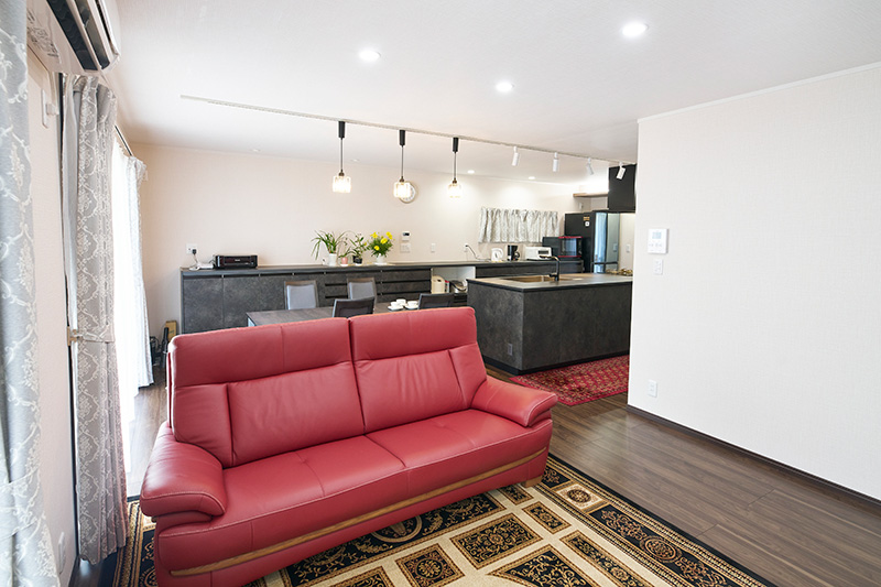 大容量のカップボード