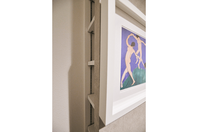 壁を設けてスッキリとしたトイレ