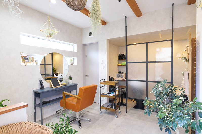 中古リノベで叶える理想のプライベートサロン
