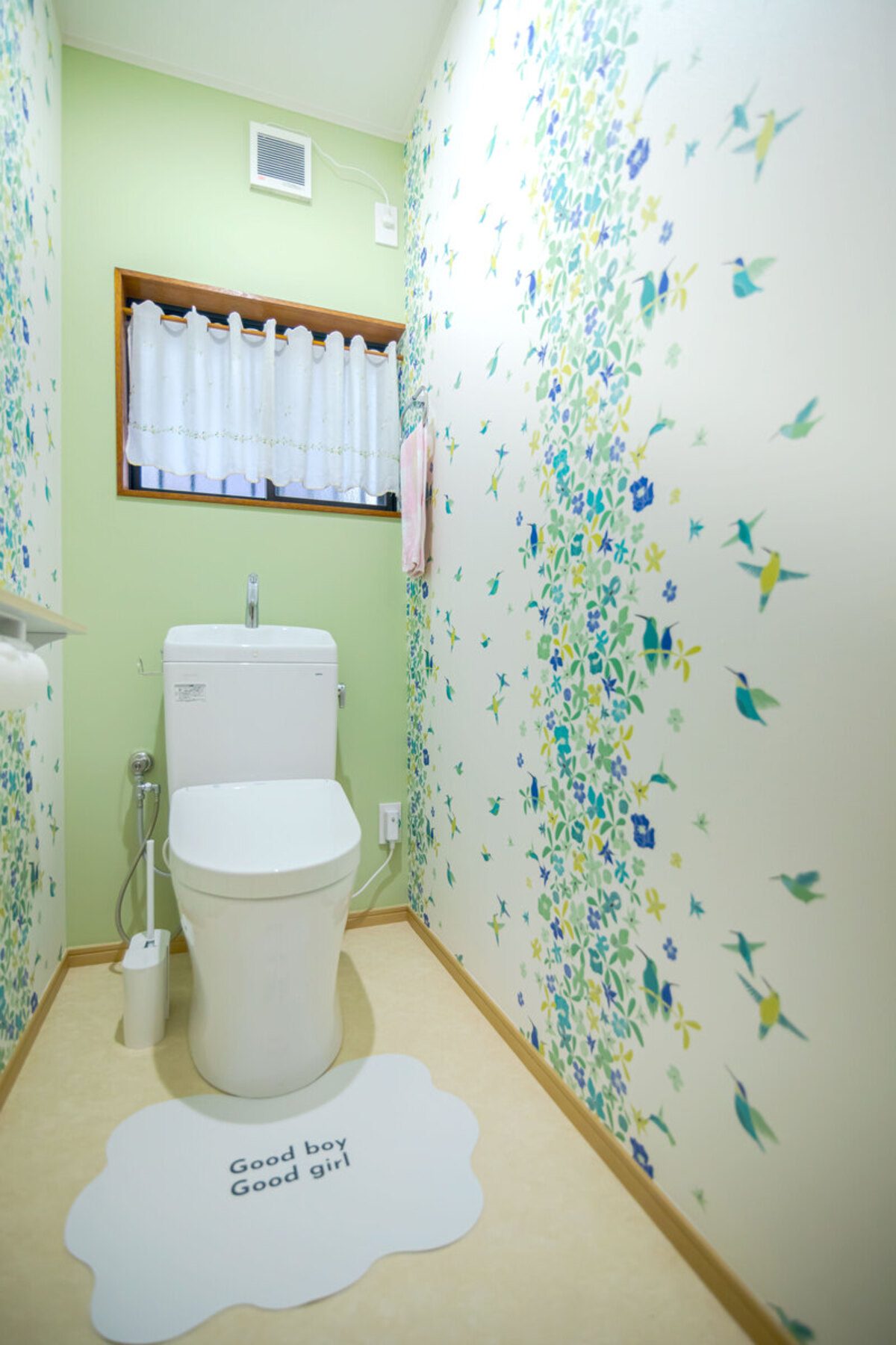 清潔感あふれるナチュラルトイレ