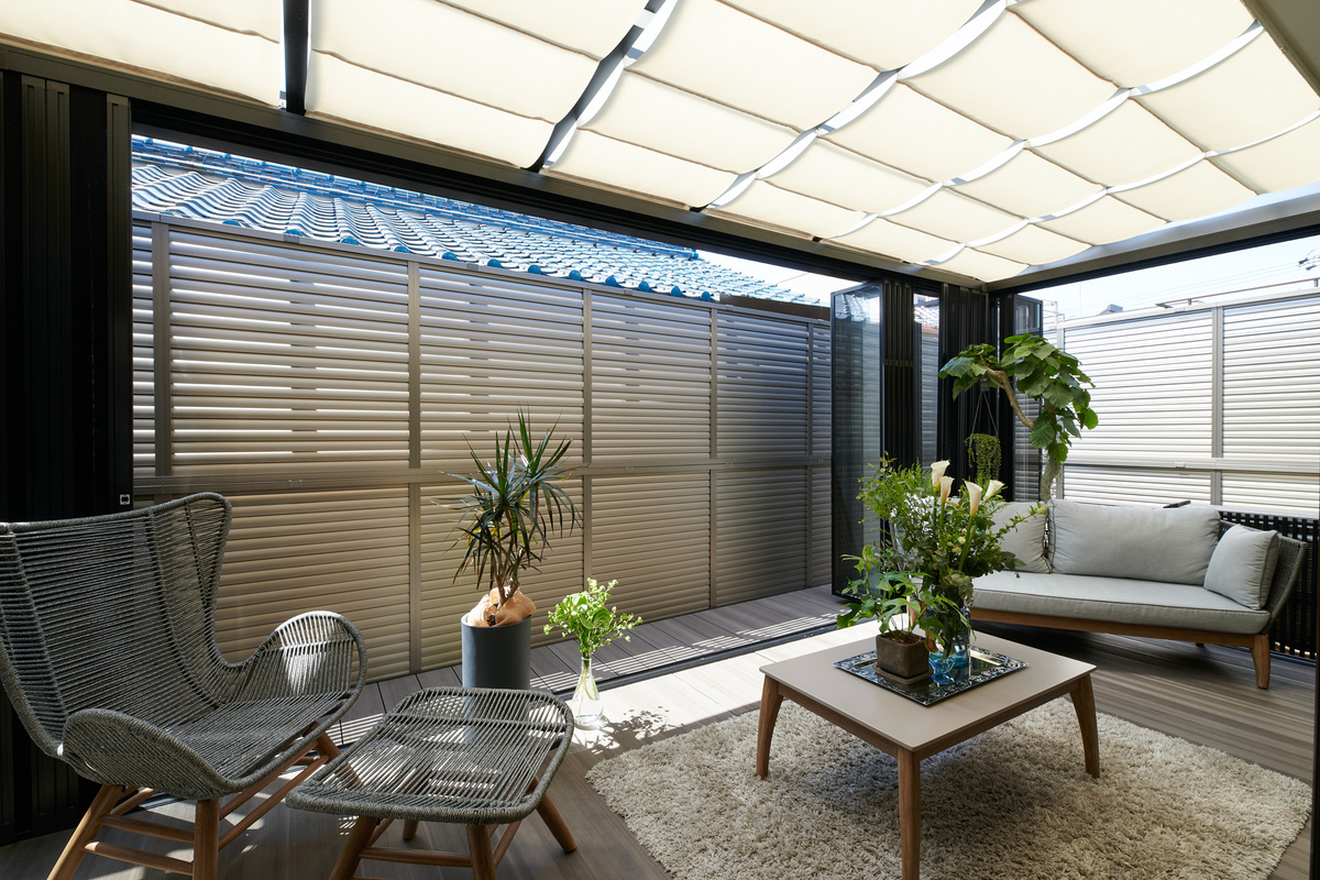 室内のように使える屋外空間