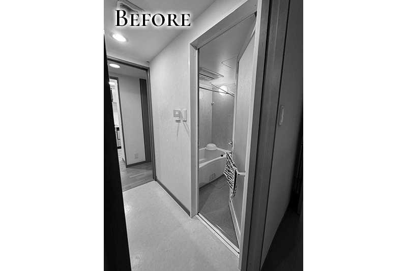 【BEFORE】従来の狭小な洗面脱衣室