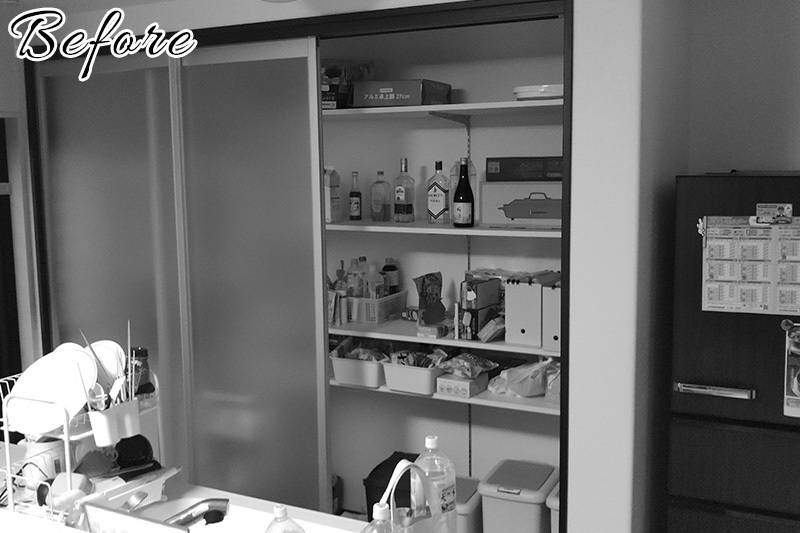 【BEFORE】半透明扉の背面収納