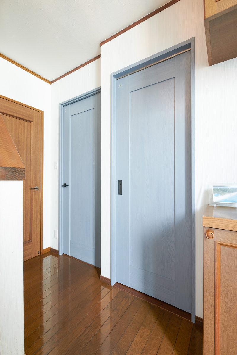 引き戸で動線が広がるトイレ入口