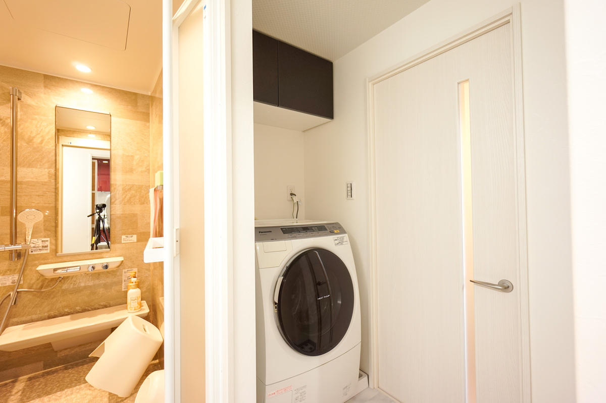 収納充実の快適な洗面空間