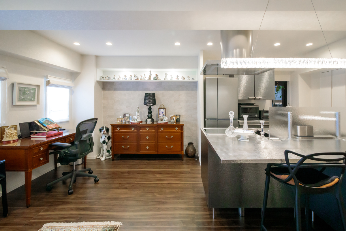 モダンとクラシックが調和するLDK