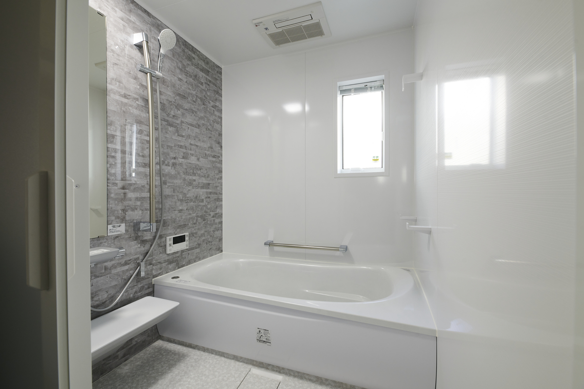 名古屋市熱田区の施工事例　冬の寒さを忘れる浴室・洗面リフォーム