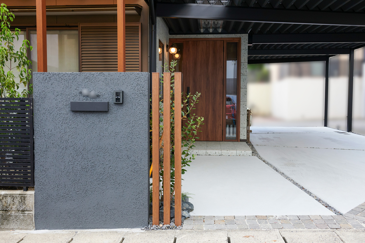 料亭風の門まわり