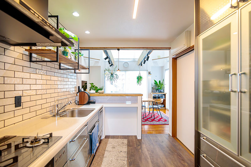 壁面タイルキッチン