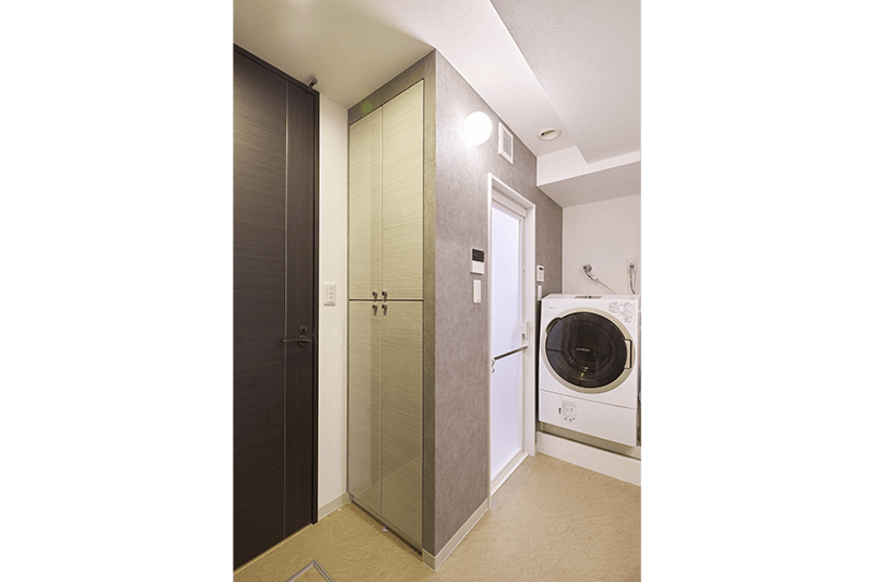 ホテルライクで清潔感ある洗面空間